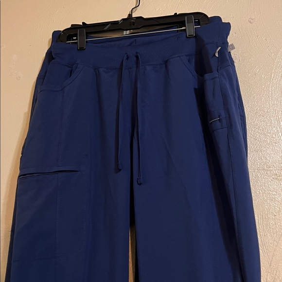 Cherokee Infinity Scrub Set in Navy Blue size Large Bundle 3 tops & 2 bottoms - Picture 5 of 7